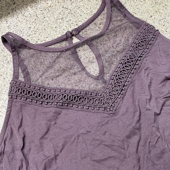 Light purple tank top for going out - Picture 2 of 5